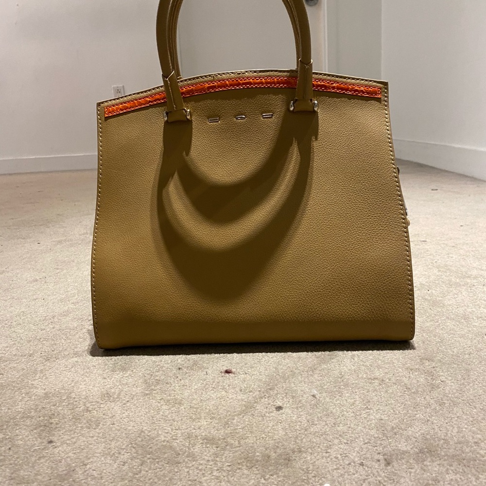 VBH handbag - Picture 5 of 9